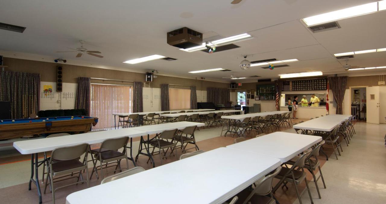 Spanish Main Rv Resort Thonotosassa Exterior photo